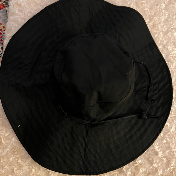 Ladies reversible sun/rain hat with UVB protection. - Picture 4 of 4